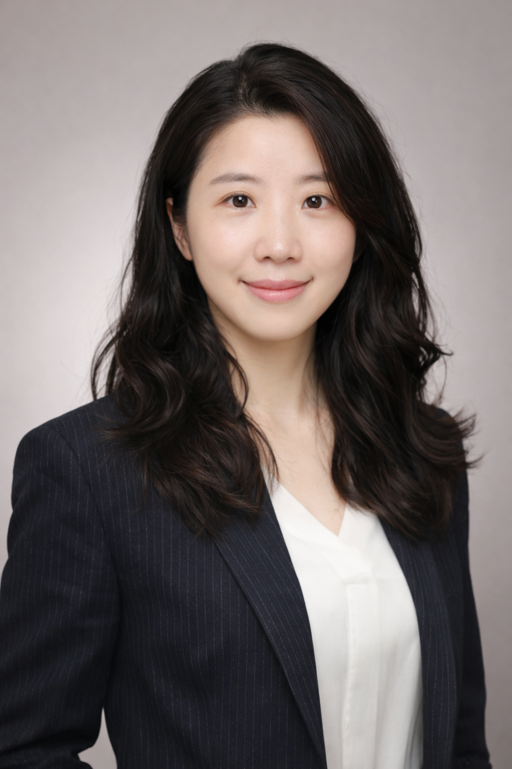 Portrait of Yifei Lu